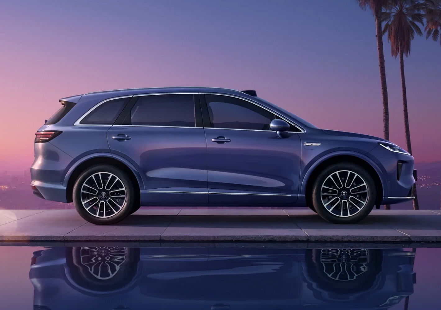 鸿蒙智行尚界H5 11月交付破万 购置税补贴延期至12月31日锁单